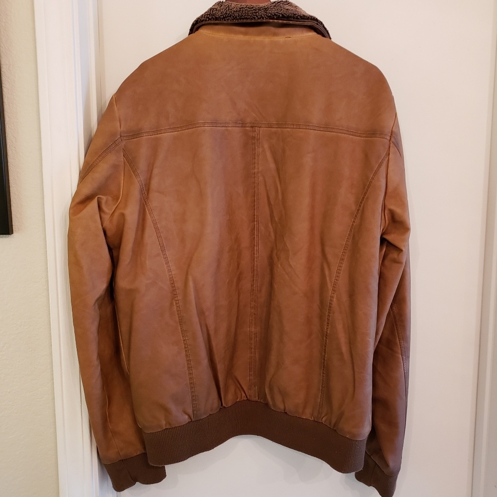 Leather jacket - Picture 2 of 2